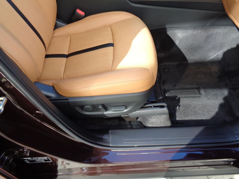 Mazda CX-80 (2026) 2,5 PHEV,AT,4x4,HOMURA,AKCE! - fotka 41 z 42