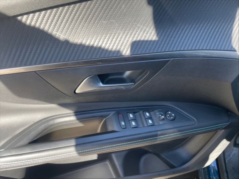 Peugeot 5008 1,5 BHDi 130 Allure - fotka 11 z 11