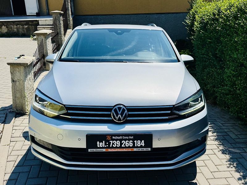 Volkswagen Touran (2021) 2,0TDi 110kW HIGHLINE 7-míst - fotka 2 z 19