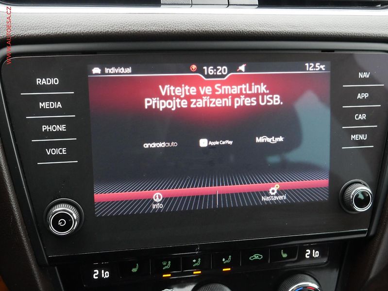 Škoda Octavia (2018) 2.0TDi 4x4, ČR, L&K, DSG, TZ - fotka 14 z 23