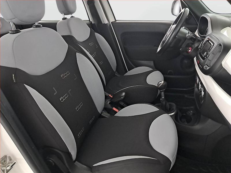 Fiat 500L (2013) 1.3 MultiJet, Serv.kniha - fotka 9 z 17