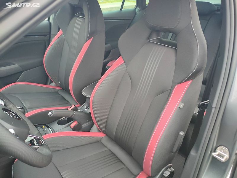 Škoda Scala Monte Carlo 1.5 TSI MAN - fotka 13 z 20