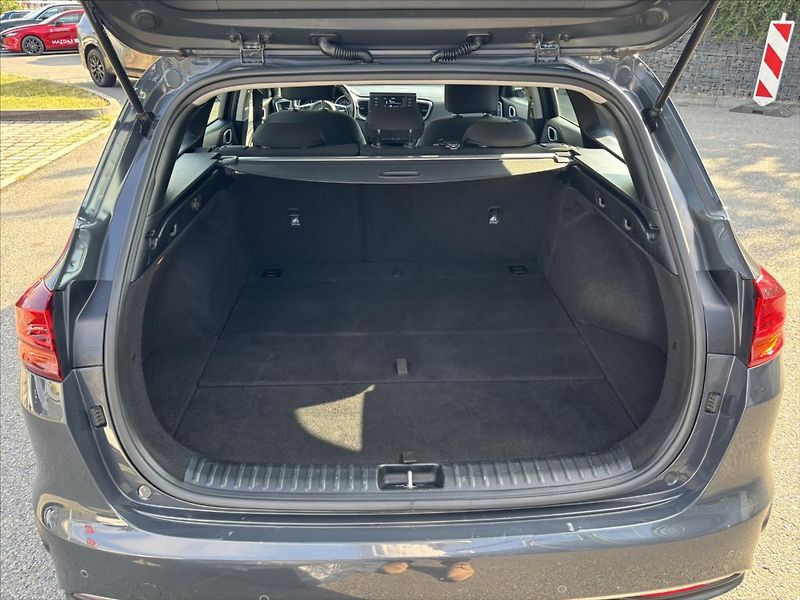 Kia Ceed 1,0 TGDi Fresh 1.ČR ZÁRUKA - fotka 13 z 35