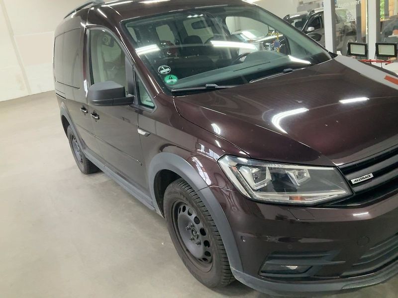 Volkswagen Caddy (2016) 2.0 TDI Alltrack 4Motion DSG - fotka 5 z 13