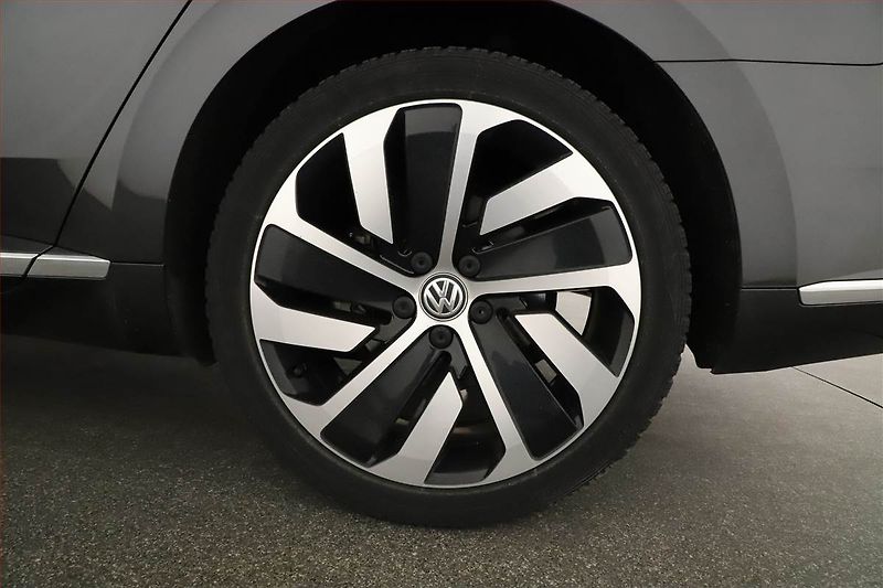 Volkswagen Arteon (2019) R-line 2.0 TDI - fotka 20 z 20