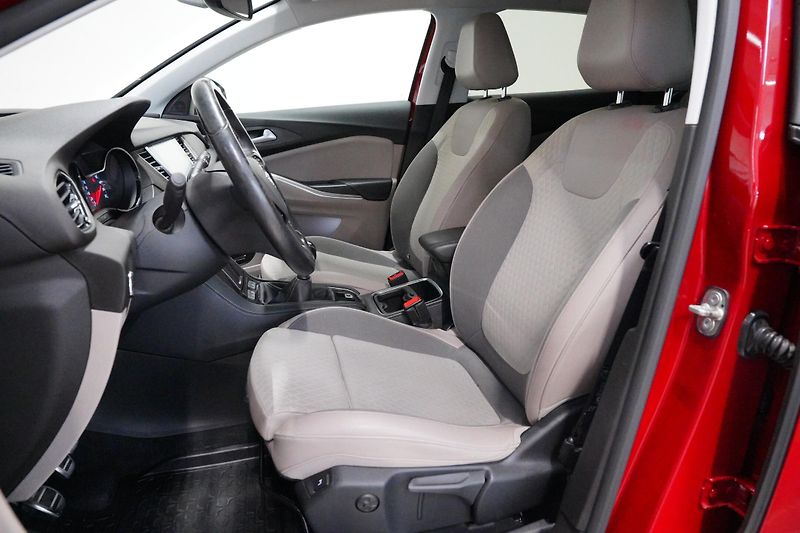 Opel Grandland X - fotka 11 z 28