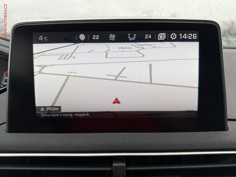 Peugeot 5008 (2019) 1.5 HDi, Allure, TZ, navi - fotka 16 z 21