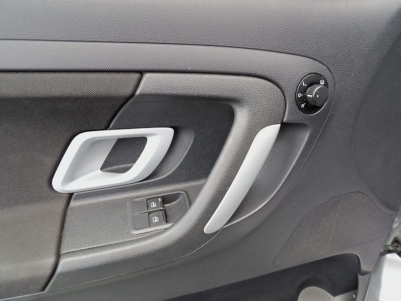Škoda Roomster 1.2HTP 51kW Klima Tažné PDC - fotka 14 z 25