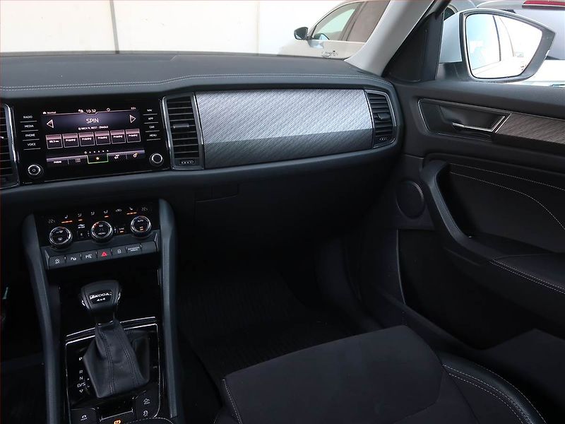 Škoda Kodiaq (2023) 2.0 TDI - fotka 8 z 17