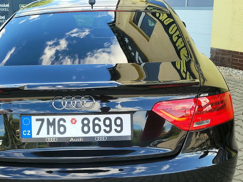 Audi A5 2,0 TFSi S-LINE,SERV.KN.ROZVOD - fotka 52 z 52