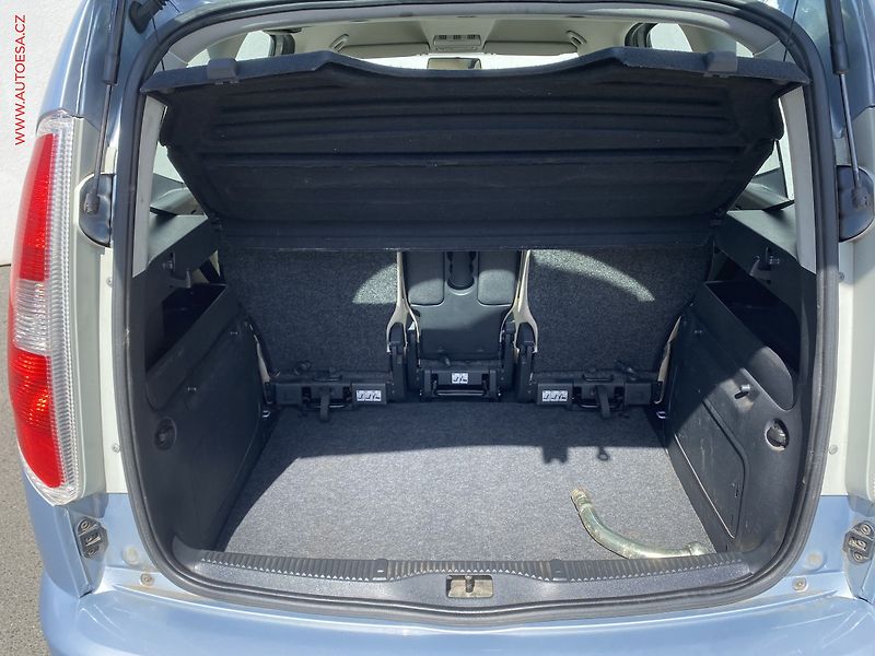 Škoda Roomster (2010) 1.6 16V, ČR, Comfort, TZ - fotka 7 z 17
