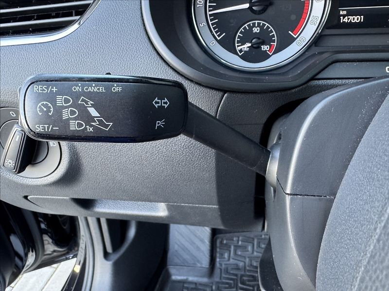 Škoda Octavia 2,0 TDI DSG STYLE DPH 1.maj ČR - fotka 29 z 50