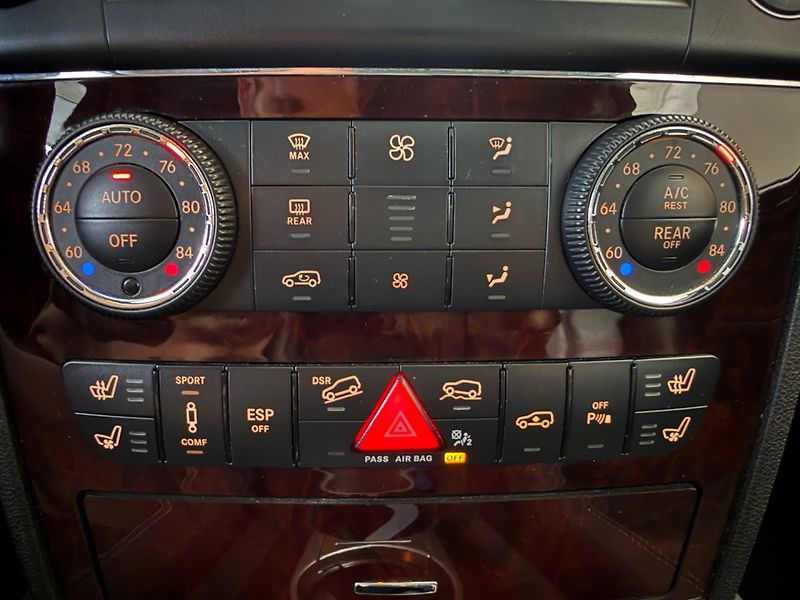 Mercedes-Benz GL (2009) 550 4MATIC - fotka 20 z 34