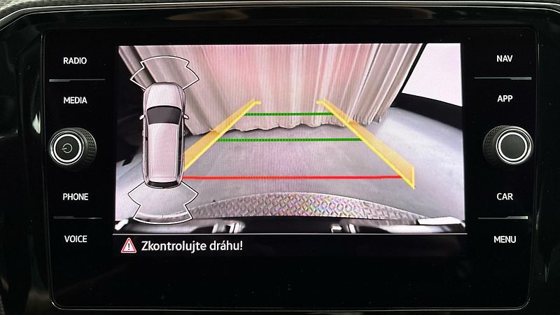 Volkswagen Passat 2.0 TDI DSG 4MOTION Alltrack - fotka 12 z 31
