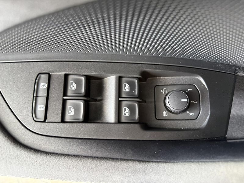 Škoda Kodiaq DSG 4M 2,0TDi 142kW SportLine - fotka 19 z 27