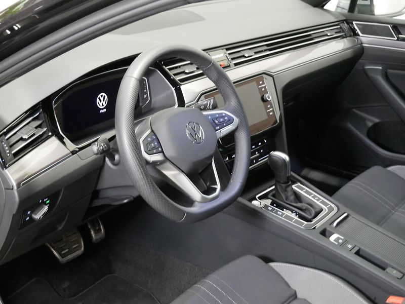 Volkswagen Passat - fotka 12 z 24