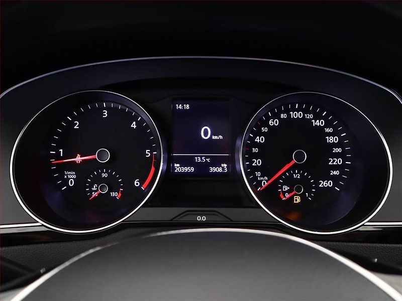 Volkswagen Passat (2015) Comfortline 2.0 TDI - fotka 9 z 20