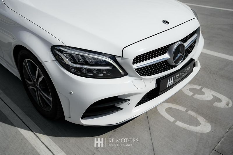 Mercedes-Benz Třídy C (2019) C 300d Kombi 180kW - fotka 4 z 30