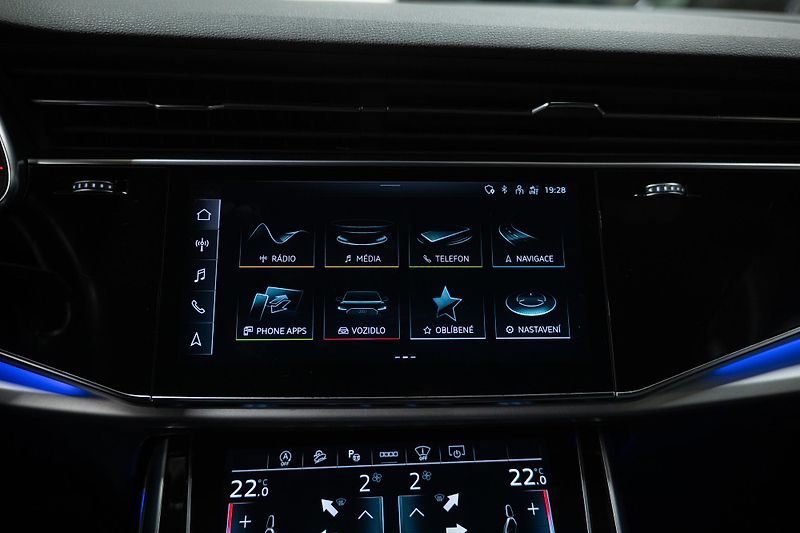 Audi Q7 (2022) S-LINE 55TFSI 250KW 4X4 VZDUCH - fotka 28 z 45
