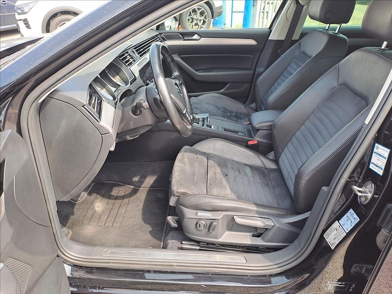 Volkswagen Passat 2,0 TDI DSG 4Motion - fotka 5 z 18