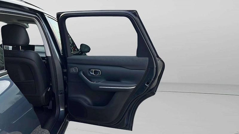 Leapmotor C10 (2025) Design 81,9 kWh AWD/172078 - fotka 38 z 40