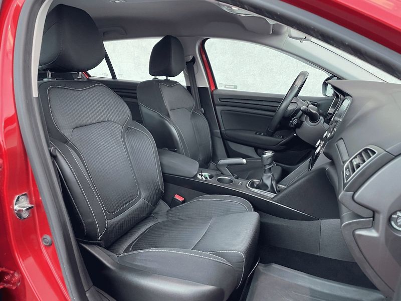 Renault Mégane (2017) Grandt. LIMITED 1,6SCe 115k - fotka 8 z 22