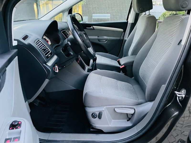 Seat Alhambra 2.0TDI MANUÁL 7MÍST SERVISKA - fotka 33 z 50