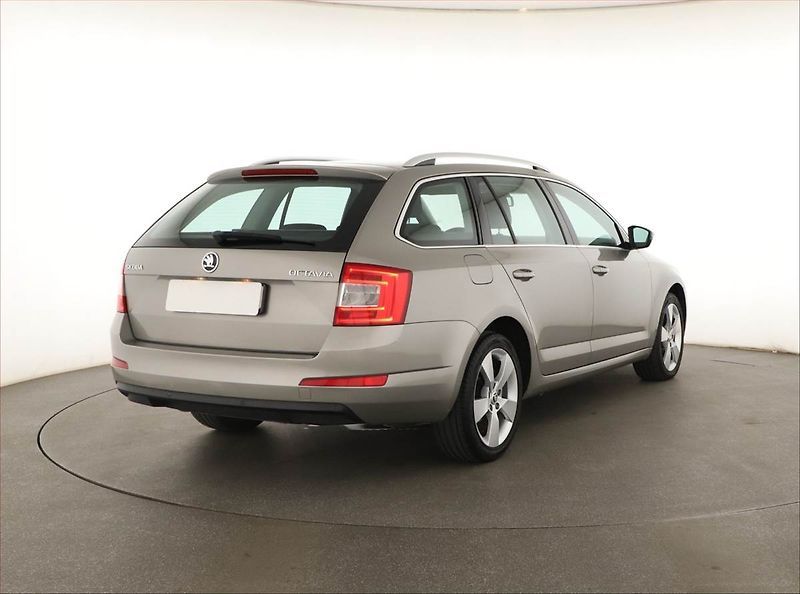 Škoda Octavia (2014) Style 2.0 TDI, Serv.kniha - fotka 5 z 14