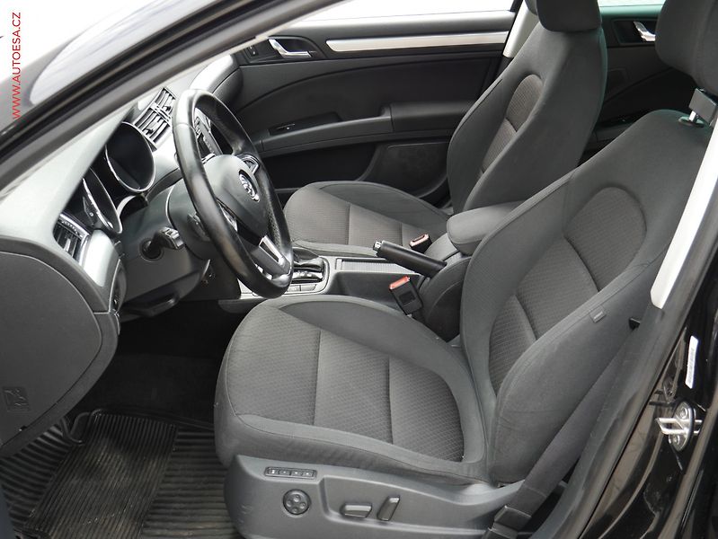 Škoda Superb (2015) 2.0 TDi, DSG, bixen - fotka 9 z 21