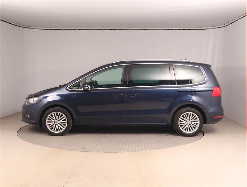 Volkswagen Sharan (2015) 2.0 TDI, Automat, 7 míst - fotka 3 z 18