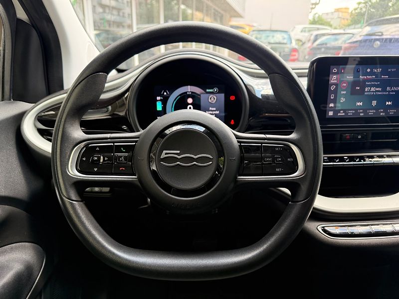 Fiat 500e (2021) Action - fotka 14 z 25
