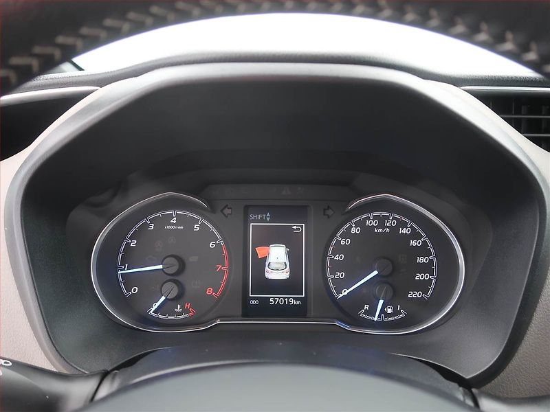 Toyota Yaris (2020) 1.5 Dual VVT-i, ČR,1.maj - fotka 11 z 18