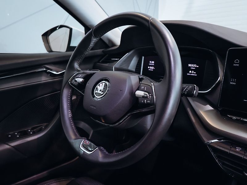 Škoda Octavia 2.0 TDI 110kW DSG Ambition - fotka 19 z 27