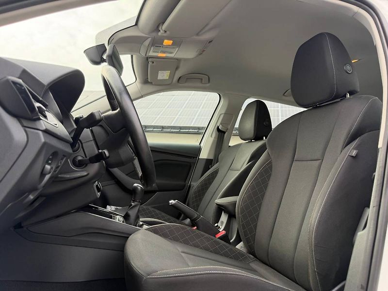 Škoda Kamiq Ambition 1,0 TSI 70 kW 5° MP - fotka 6 z 28