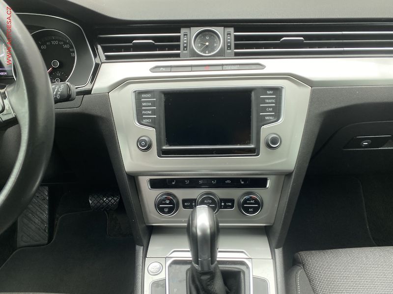 Volkswagen Passat (2015) 1.6TDi, Comfortline, DSG - fotka 12 z 18