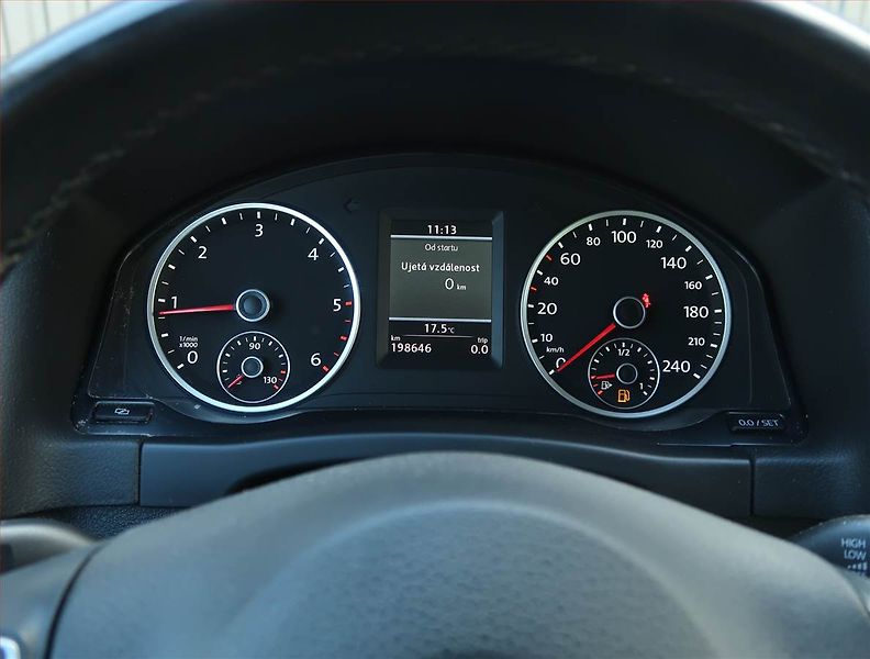 Volkswagen Tiguan (2012) 2.0 TDI, 4X4, Xenony - fotka 11 z 19