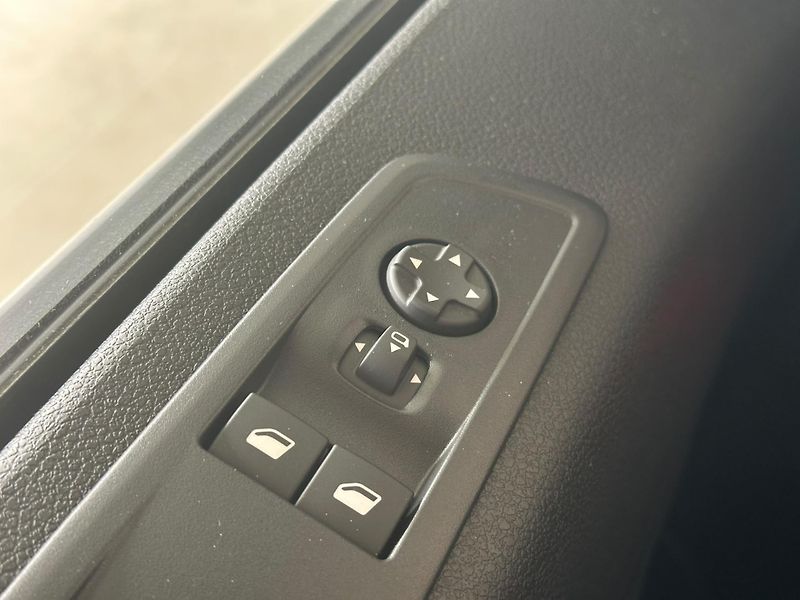 Peugeot Traveller (2025) Active Standard 2.0 BlueHDi - fotka 17 z 17