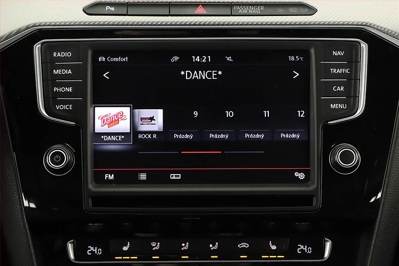 Volkswagen Passat (2016) R-Line 2.0 BiTDI, 4X4 - fotka 14 z 21