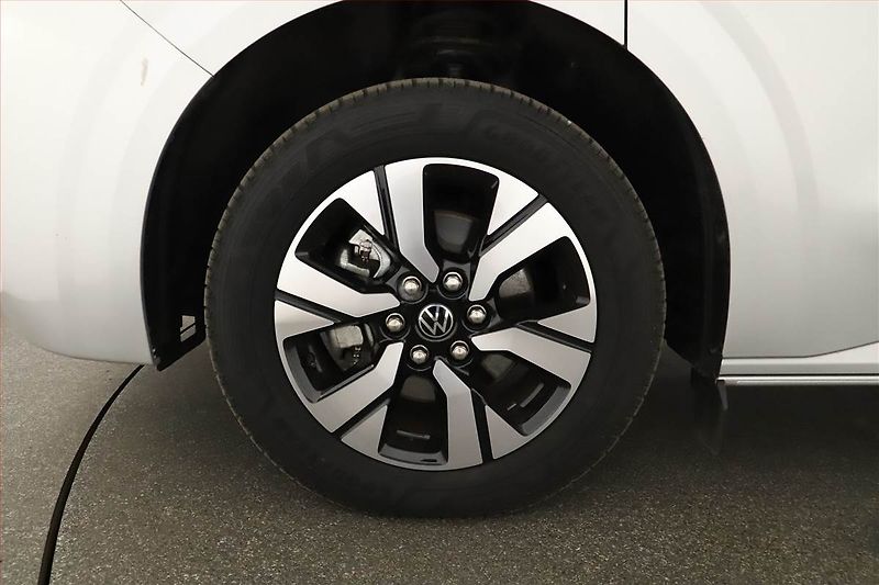 Volkswagen Caravelle (2025) 2.0 TDI - fotka 13 z 21