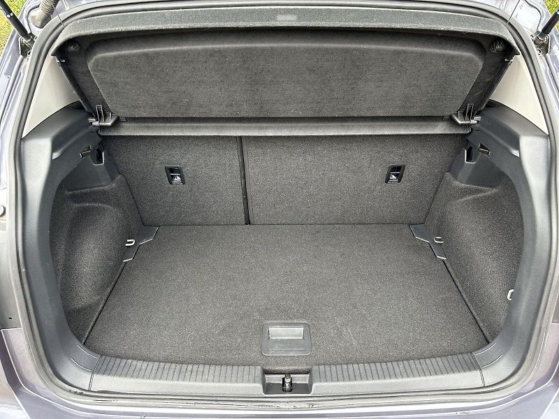 Volkswagen T-Cross (2023) 1.0 TSI DSG Life - fotka 26 z 27