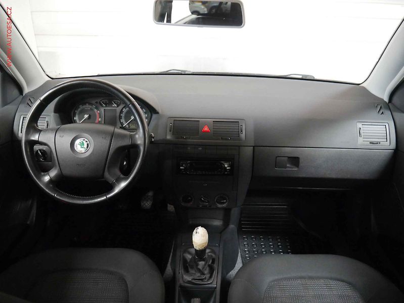 Škoda Fabia (2005) 1.2 HTP, 2.maj,ČR, AC, tažné - fotka 8 z 14