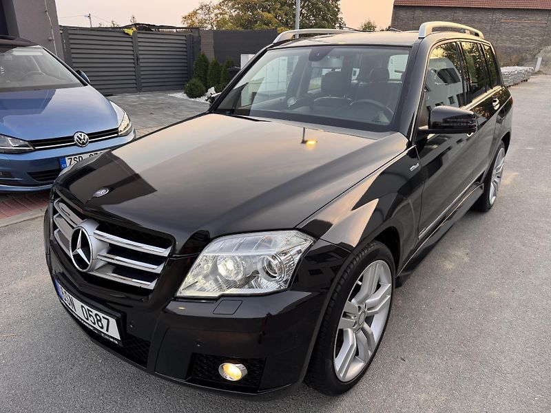 Mercedes-Benz GLK (2009) 220CDI 125Kw Rezervace - fotka 1 z 22