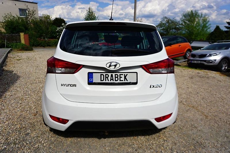 Hyundai ix20 (2017) ESSENTIAL 1,4 CVVT 66 kW - fotka 6 z 35