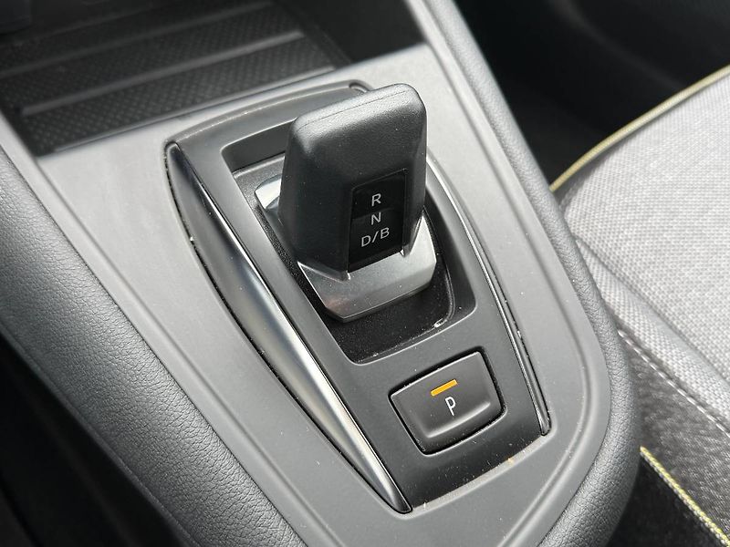 Renault Symbioz (2025) 1.8 E-Tech 118 kW Techno - fotka 16 z 22