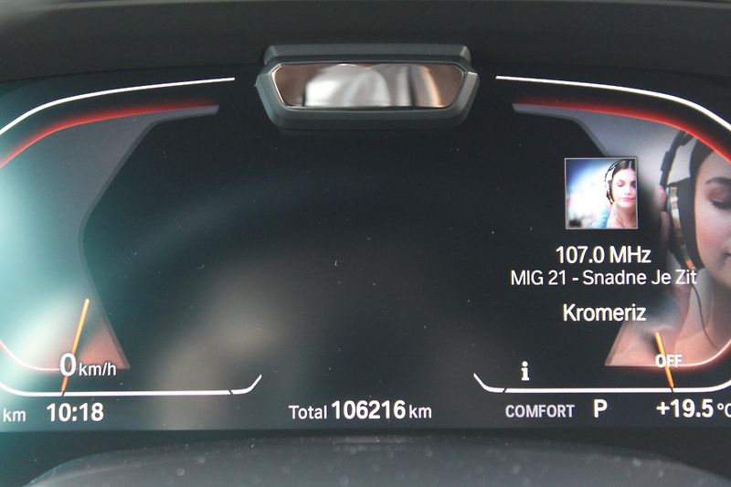 BMW X6 xDrive30d - fotka 24 z 25