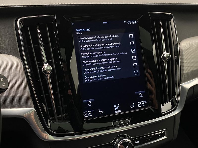 Volvo V90 D4 R-DESIGN AUT  - fotka 43 z 48