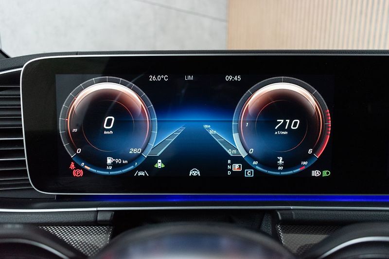 Mercedes-Benz GLS 400d AMG*TAŽNÉ*ZÁRUKA*DPH*ČR - fotka 25 z 52