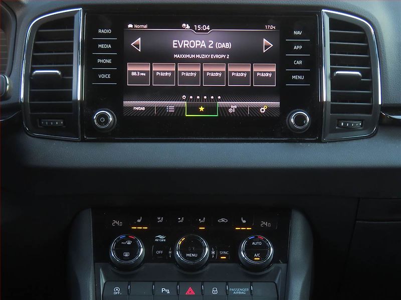 Škoda Karoq (2024) 2.0 TDI, Style Plus,Navigace - fotka 12 z 16