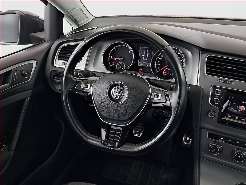 Volkswagen Golf (2015) 1.6 TDI, Serv.kniha, Navi - fotka 16 z 18