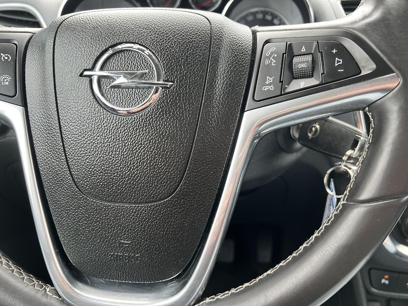 Opel Mokka 1.4T COSMO 4x4 KAMERA NAVI - fotka 17 z 37